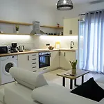 Marios Family House 1 Apartment
